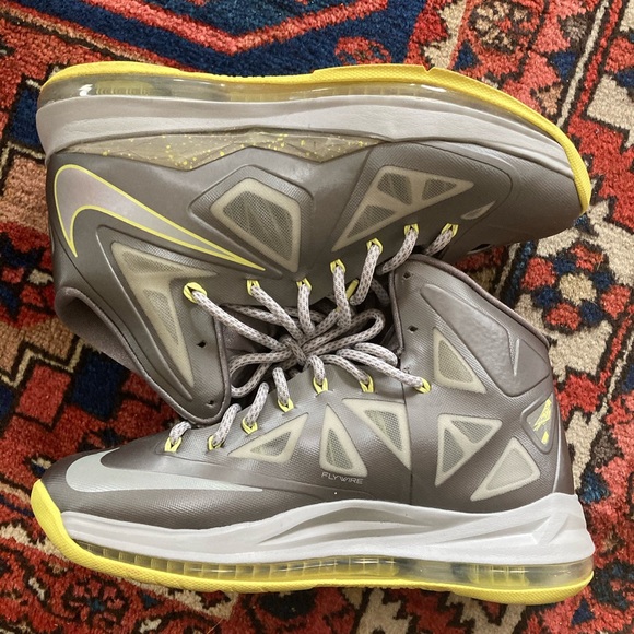 Nike Lebron James size 8.5 lightly worn - Picture 2 of 3